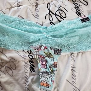 Nwt 18/20 Cacique lace turquoise panty